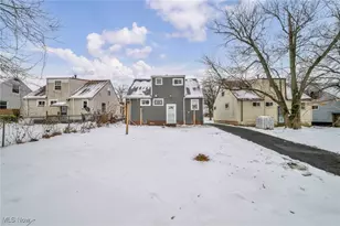 15013 Lotus Dr, Loveland, OH 44128 - Photo 35