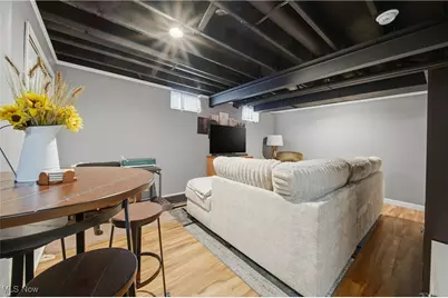 1906 Northgate Circle, Akron, OH 44320 - Photo 31