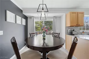 1906 Northgate Cir, Akron, OH 44320 - Photo 9