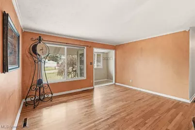 211 McKinney Boulevard, Kent, OH 44240 - Photo 5