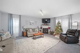 2279 Becket Cir, Stow, OH 44224 - Photo 3