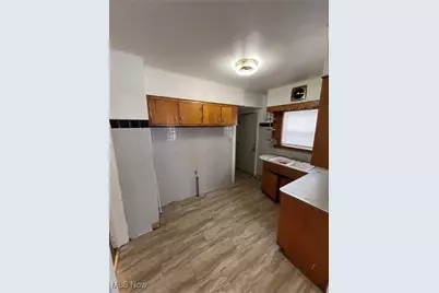 328 Marmion Avenue, Youngstown, OH 44507 - Photo 7