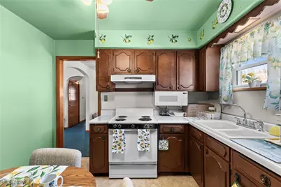 643 Western Avenue, Mingo Junction, OH 43938 - Photo 13