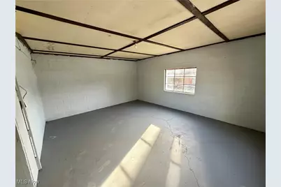 34 W Lewis Street, Struthers, OH 44471 - Photo 11