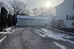 5700 Broadway Ave, Louisville, OH 44641 - Photo 5