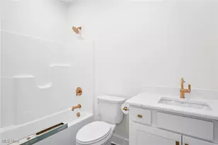 779 Center Rd, Hinckley, OH 44233 - Photo 27