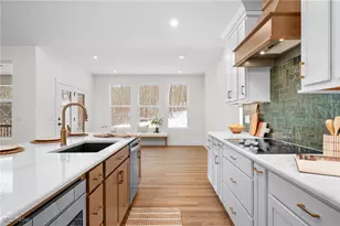 779 Center Rd, Hinckley, OH 44233 - Photo 15