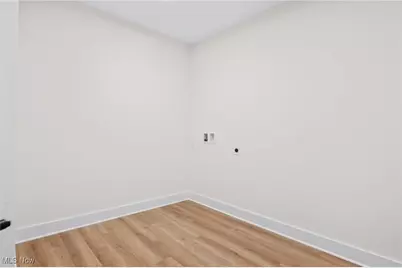 779 Center Road, Hinckley, OH 44233 - Photo 33