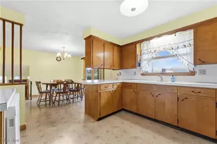 3810 Rexdale St SW, Canton, OH 44706 - Photo 9