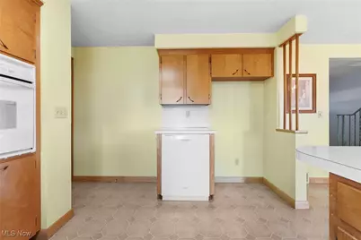 3810 Rexdale Street SW, Canton, OH 44706 - Photo 11