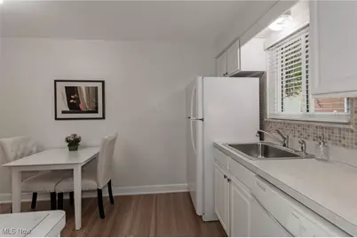 1589 Lee Terrace #F7, Wickliffe, OH 44092 - Photo 11