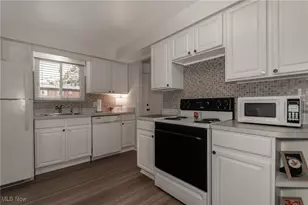 1589 Lee Terrace, Wickliffe, OH 44092 - Photo 15