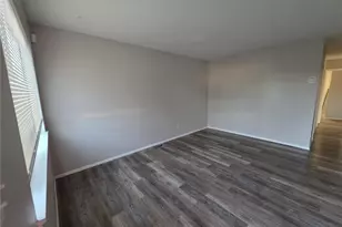 16610 Priebe Ave, Loveland, OH 44128 - Photo 3