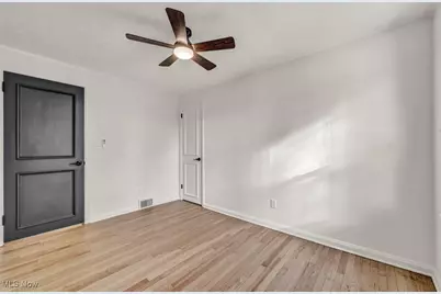 320 Missouri Avenue, Lorain, OH 44052 - Photo 25