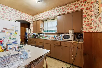 1146 Wooster Road N, Barberton, OH 44203 - Photo 7