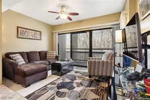 540 Meredith Ln, Cuyahoga Falls, OH 44223 - Photo 7