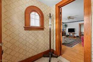 576 W Ohio Ave, Sebring, OH 44672 - Photo 9