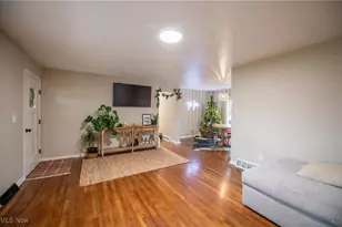 6045 Cleveland Ave SE, East Sparta, OH 44626 - Photo 7