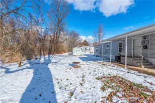 237 Amherst Mobile Home, Amherst, OH 44001 - Photo 29
