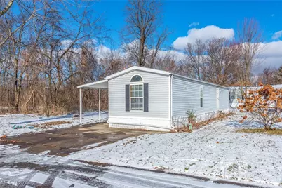 237 Amherst Mobile Home, Amherst, OH 44001 - Photo 33