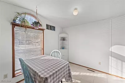 237 Amherst Mobile Home, Amherst, OH 44001 - Photo 11