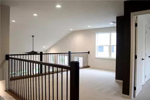 103 Town Centre Dr, Grandview Heights, OH 44147 - Photo 11