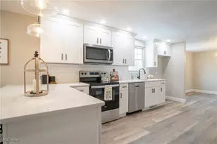 2798 E Celeste View Dr, Stow, OH 44224 - Photo 7