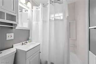 625 Pendley Rd, Willowick, OH 44095 - Photo 17