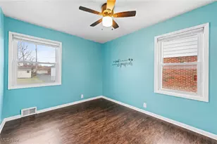 625 Pendley Rd, Willowick, OH 44095 - Photo 15