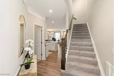 850 Dipper Lane #5, Aurora, OH 44202 - Photo 3