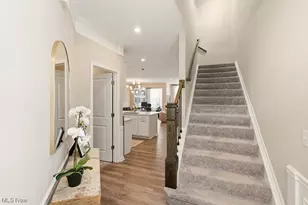 850 Dipper Ln, Aurora, OH 44202 - Photo 3