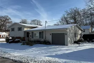 314 W 14th St, Dover, OH 44622 - Photo 5