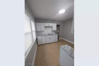 1635 Hillcrest Road #Up, Cleveland Heights, OH 44118 - Photo 9