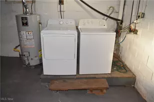 613 E Main St, Barnesville, OH 43713 - Photo 13