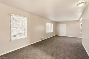 248 E Catawba Ave, Akron, OH 44301 - Photo 13