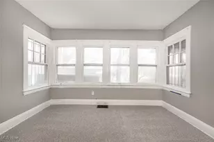 1045 Carlyon Rd, East Cleveland, OH 44112 - Photo 11