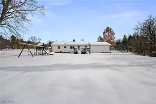 17796 Kenston Lake Dr, Chagrin Falls, OH 44023 - Photo 19