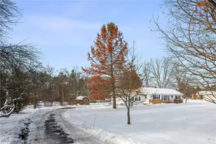 17796 Kenston Lake Dr, Chagrin Falls, OH 44023 - Photo 23