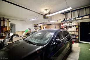 32715 Willow Brook Ln, North Ridgeville, OH 44039 - Photo 3