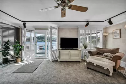 552 Saunders Avenue, Akron, OH 44319 - Photo 5