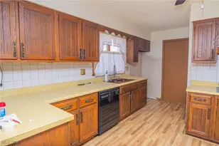 67156 S Almar Ln, St Clairsville, OH 43950 - Photo 3