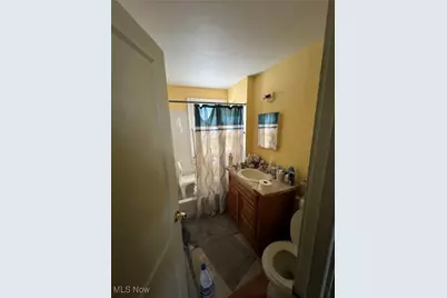 10508 Shale Avenue, Loveland, OH 44104 - Photo 7