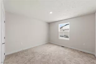 994 Bookman Ave, Akron, OH 44312 - Photo 17