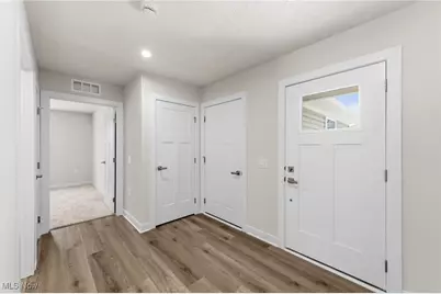 994 Bookman Avenue, Akron, OH 44312 - Photo 5