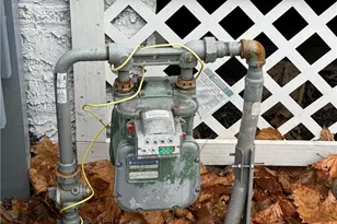 1028 E 146th St, Loveland, OH 44110 - Photo 5