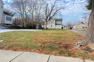 427 N 7th St, Cambridge, OH 43725 - Photo 1