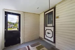 447 Spaulding St, Akron, OH 44310 - Photo 37