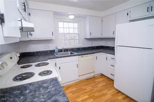 113 Pine Knoll Terrace, St Clairsville, OH 43950 - Photo 3