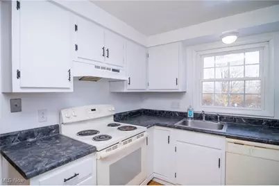 113 Pine Knoll Terrace, St Clairsville, OH 43950 - Photo 3