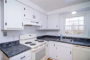 113 Pine Knoll Terrace, St Clairsville, OH 43950 - Photo 3